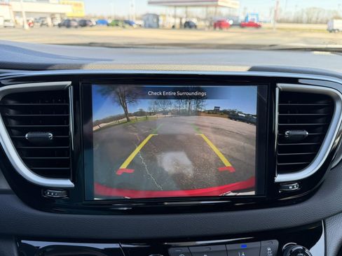 New 2026 Chrysler Voyager LX image 21