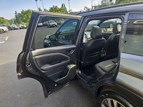 Certified 2025 Subaru Forester Touring AWD/4WD image 15
