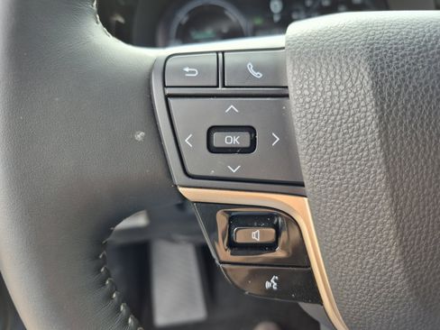 Certified 2026 Toyota Crown XLE image 26