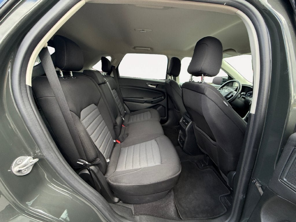 Used 2024 Ford Edge SE w/ Black Appearance Package AWD/4WD image 24