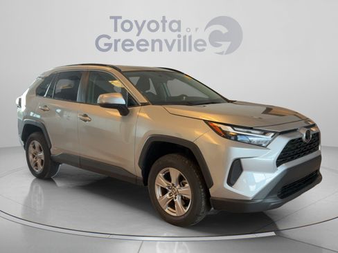 Certified 2025 Toyota RAV4 XLE AWD/4WD image 8