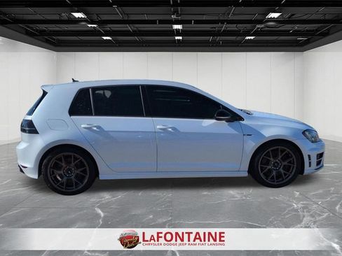 Used 2017 Volkswagen Golf 4-Door AWD/4WD image 6