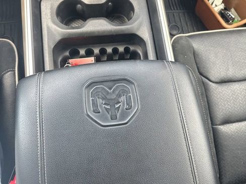 Used 2022 RAM 1500 Laramie AWD/4WD image 25