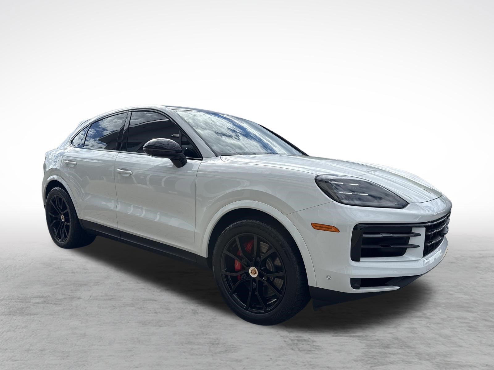 Used 2025 Porsche Cayenne S AWD/4WD image 8