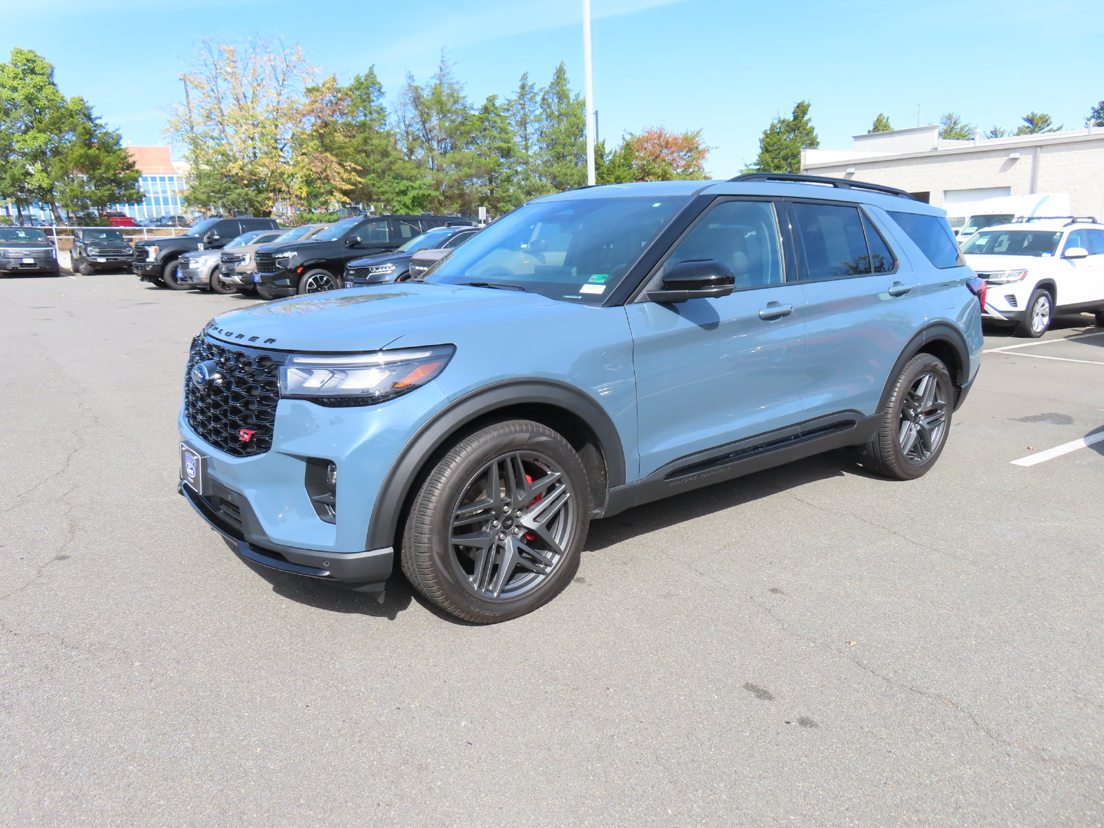 Used 2026 Ford Explorer ST w/ Sun And Sound Package AWD/4WD image 3