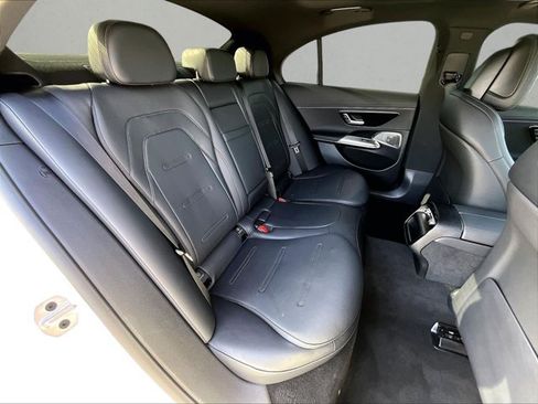 Certified 2025 Mercedes-Benz E 53 AMG e 4MATIC Sedan image 29