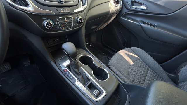 Used 2024 Chevrolet Equinox LT FWD image 14