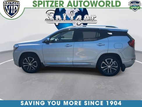 Used 2020 GMC Terrain Denali w/ Denali Premium Package AWD/4WD image 8