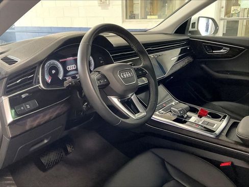 Used 2023 Audi Q8 Premium w/ Convenience Package AWD/4WD image 8