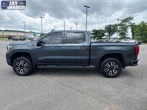 Used 2020 GMC Sierra 1500 AT4 w/ AT4 Premium Package AWD/4WD image 3