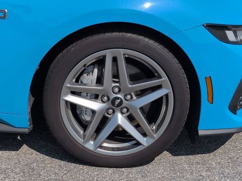 Used 2024 Ford Mustang GT RWD image 11