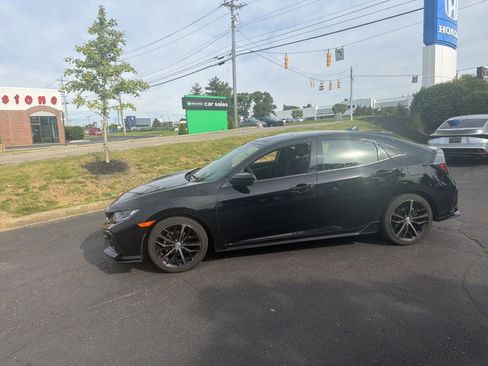 Used 2021 Honda Civic Sport image 8