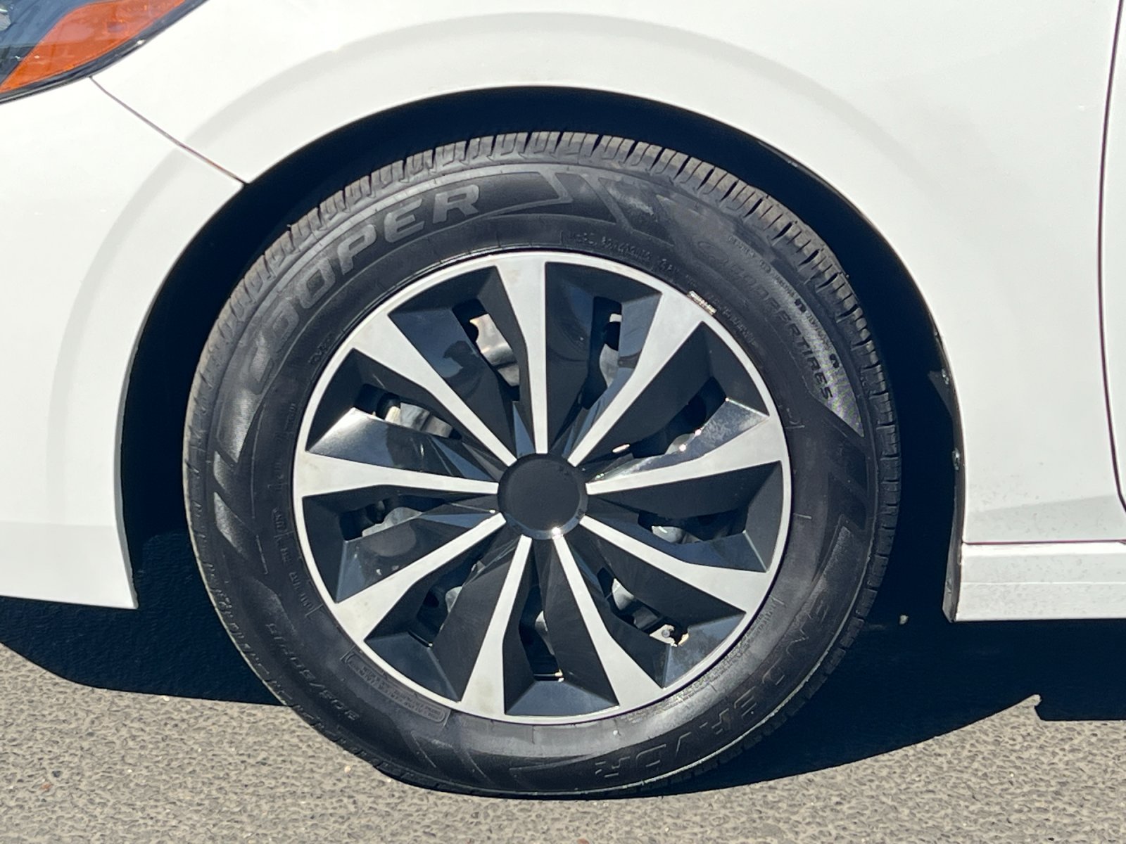 Used 2024 Nissan Sentra S FWD image 25