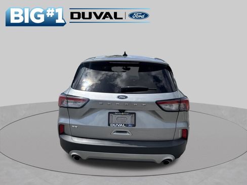 Used 2022 Ford Escape SE FWD image 4
