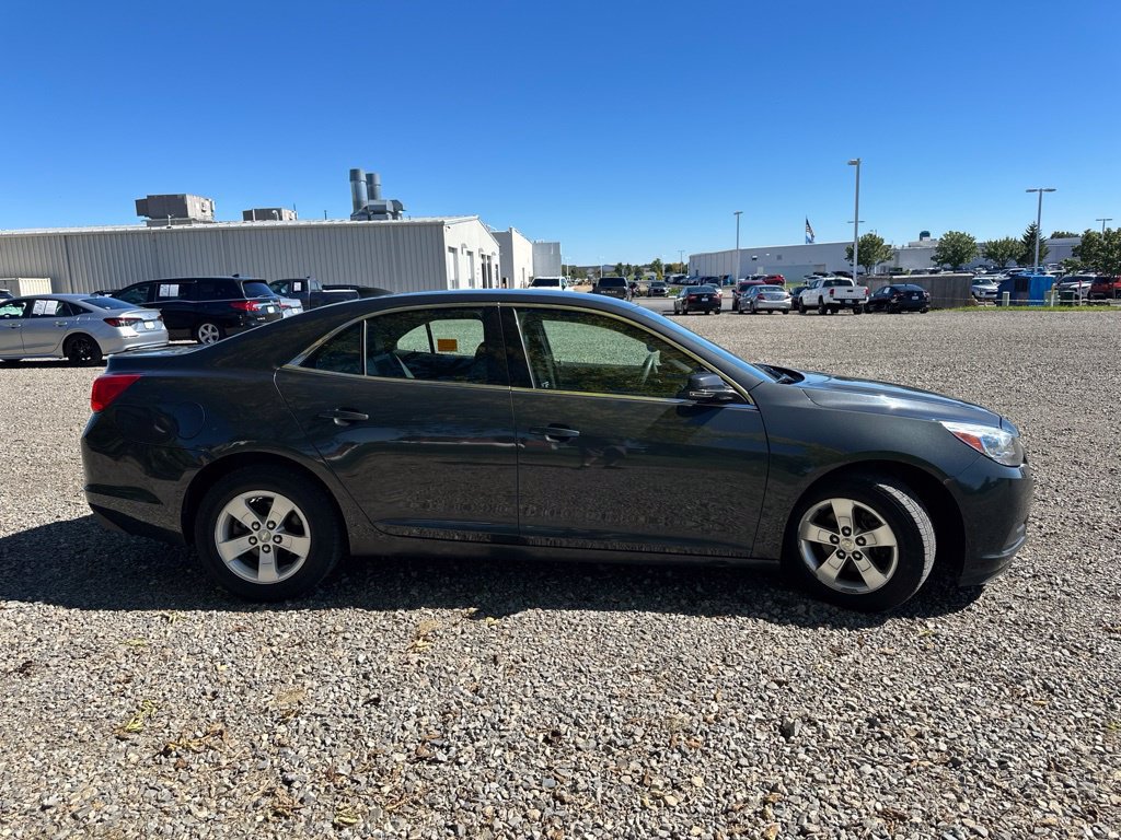 Used 2015 Chevrolet Malibu LT FWD image 12