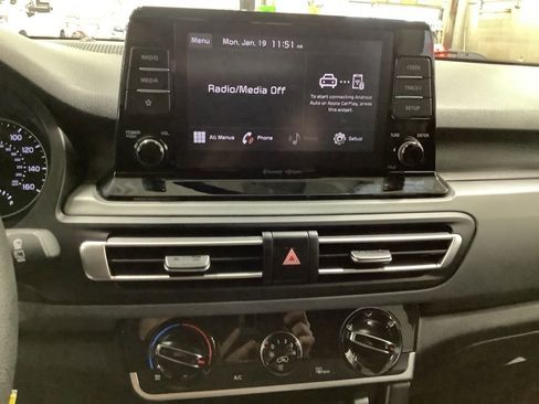 Certified 2023 Kia Seltos LX image 17