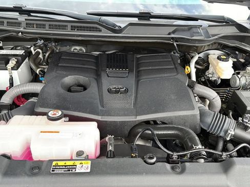 Used 2023 Toyota Tundra SR5 w/ SR5 Convenience Package AWD/4WD image 25