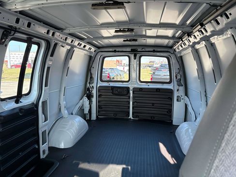New 2025 Chevrolet Express 2500 RWD 2500 135 RWD w/ Driver Convenience Package image 10