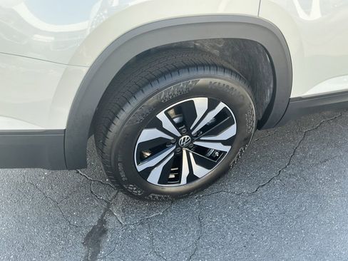 New 2026 Volkswagen Atlas SE image 23