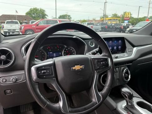 Used 2019 Chevrolet Blazer LT AWD/4WD image 3