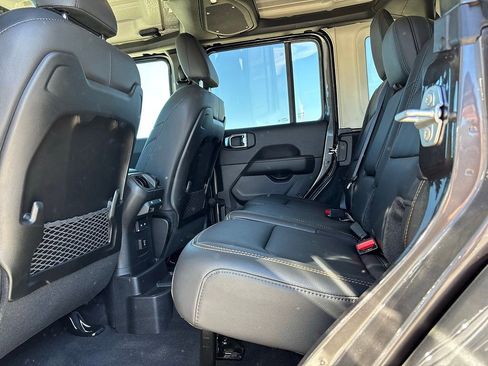 New 2025 Jeep Wrangler Unlimited Sahara w/ Safety Group AWD/4WD image 18