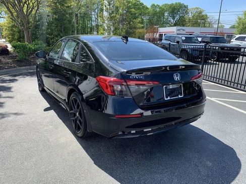 Used 2023 Honda Civic Sport image 6