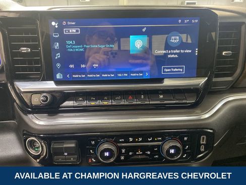 Used 2023 Chevrolet Silverado 1500 High Country image 17