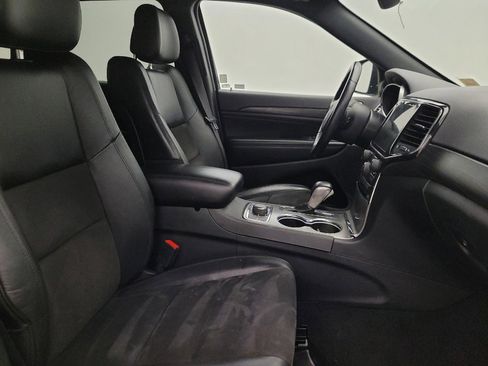 Used 2022 Jeep Grand Cherokee Laredo X AWD/4WD image 21