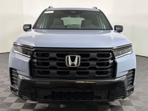 New 2026 Honda Pilot Sport image 5