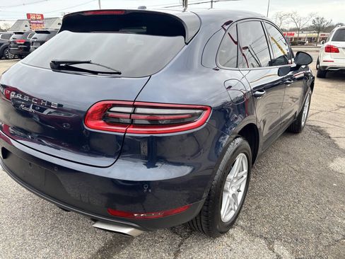 Used 2018 Porsche Macan Base AWD 4dr SUV image 72