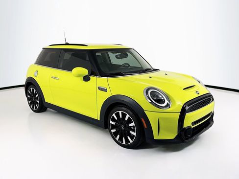 Certified 2024 MINI Cooper S w/ Signature Upholstery Package FWD image 3