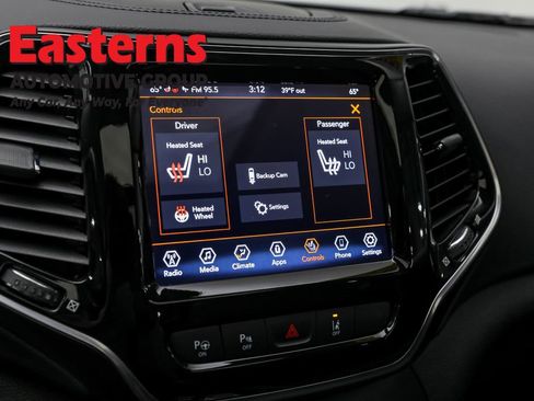 Used 2021 Jeep Cherokee Limited image 19