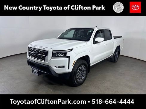Used 2024 Nissan Frontier SL w/ Technology Package AWD/4WD image 7