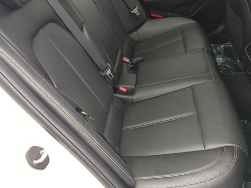 Used 2022 Genesis G70 2.0T image 20