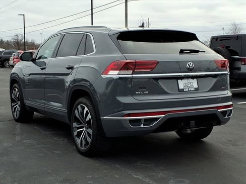 Used 2022 Volkswagen Atlas Cross Sport SEL Premium R-Line image 5