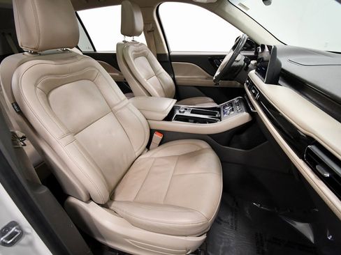 Used 2022 Lincoln Aviator Reserve w/ Elements Package Plus image 21