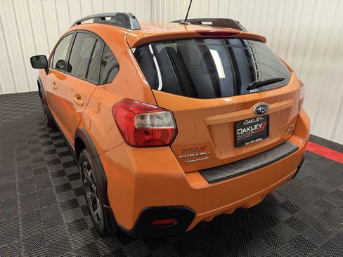 Used 2014 Subaru Crosstrek 2.0i Premium w/ Moonroof Package AWD/4WD image 13