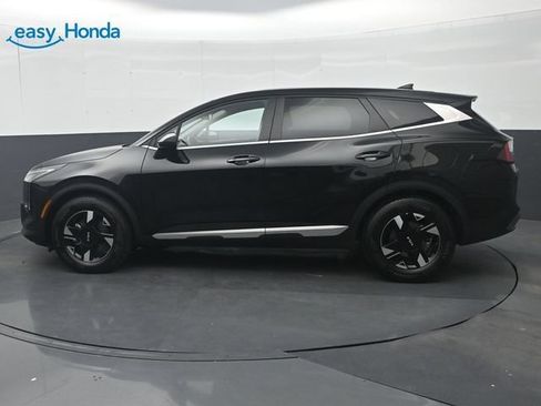 Used 2026 Kia Sportage LX FWD image 4
