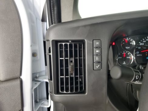 New 2026 Chevrolet Express 2500 w/ Driver Convenience Package RWD image 29