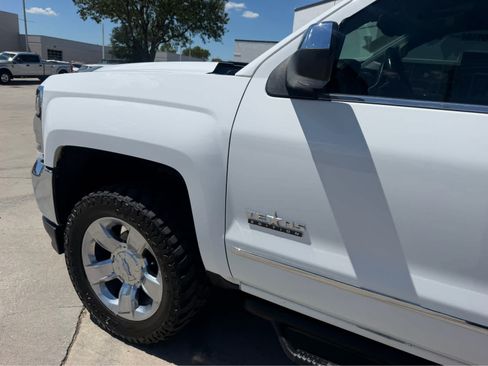 Used 2017 Chevrolet Silverado 1500 LTZ w/ Texas Edition AWD/4WD image 8