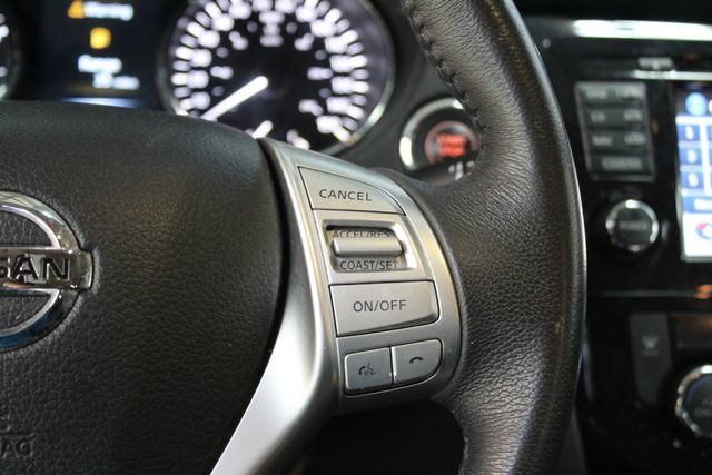 Used 2014 Nissan Rogue SL AWD/4WD image 17