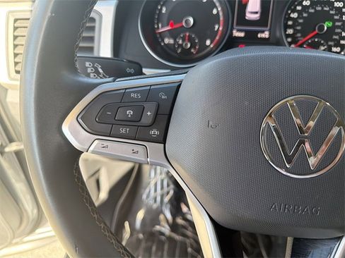 Used 2021 Volkswagen Atlas SE image 25