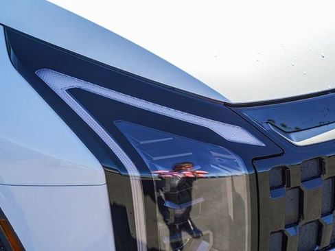 New 2026 Kia Sportage X-Line image 11