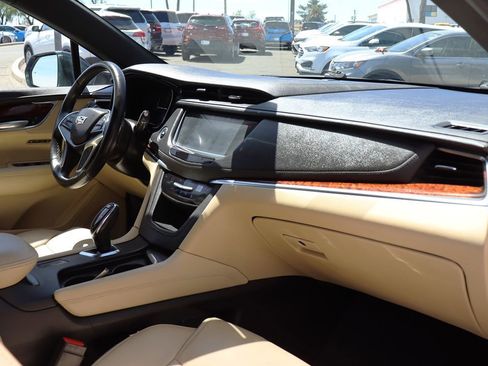 Used 2019 Cadillac XT5 Luxury FWD image 37