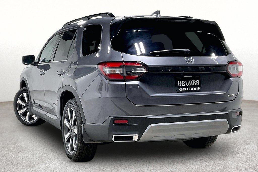 Used 2025 Honda Pilot Touring image 15