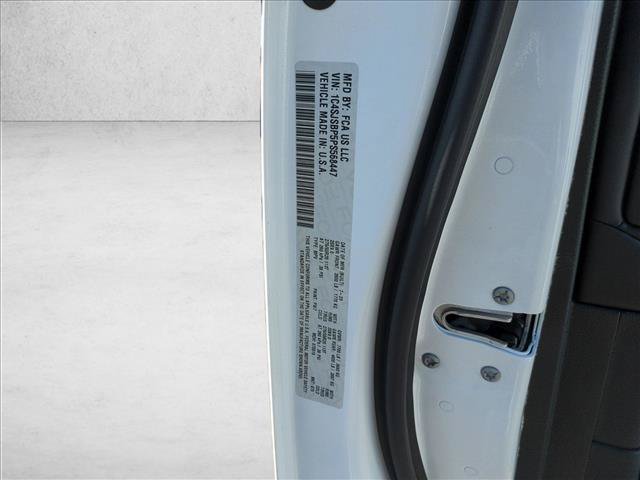 Used 2023 Jeep Wagoneer L Series II AWD/4WD image 26