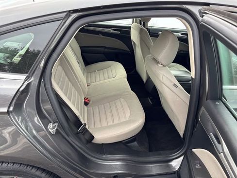 Used 2020 Ford Fusion S image 10