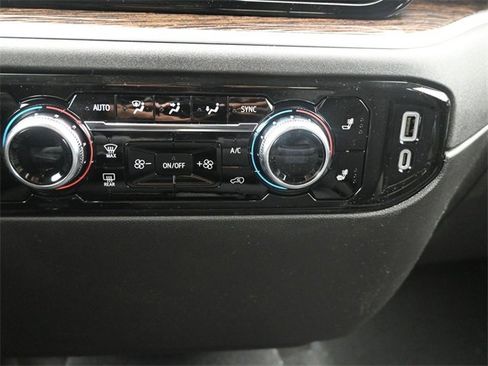 New 2026 GMC Sierra 2500 SLE w/ SLE Value Package; image 12