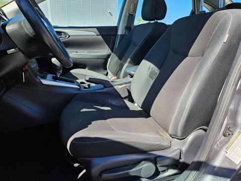 Used 2019 Nissan Sentra S image 17