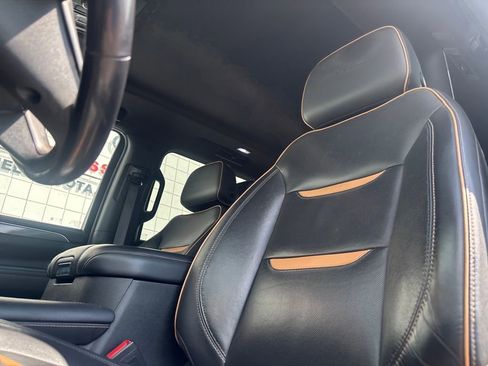 Used 2021 GMC Yukon XL AT4 w/ Rear Media and Nav Package AWD/4WD image 11
